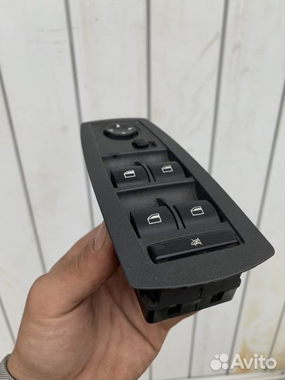 Блок управления стеклоподъемниками X3 E83 BMW