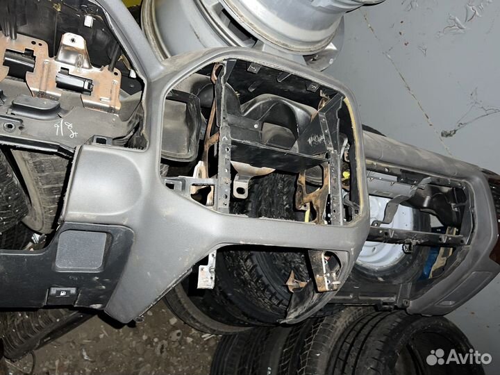 Запчасти, детали, Паджеро 3, Mitsubishi Pajero 3