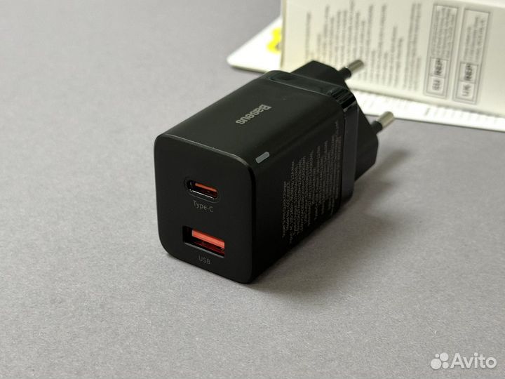 Быстрая зарядка USB + Type-C 30W Baseus