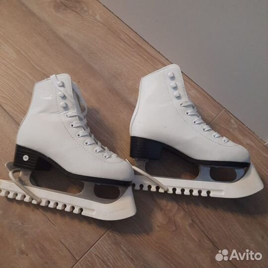 Коньки фигурные