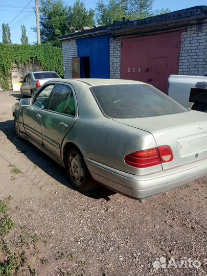 Mercedes-Benz w210 в разборе