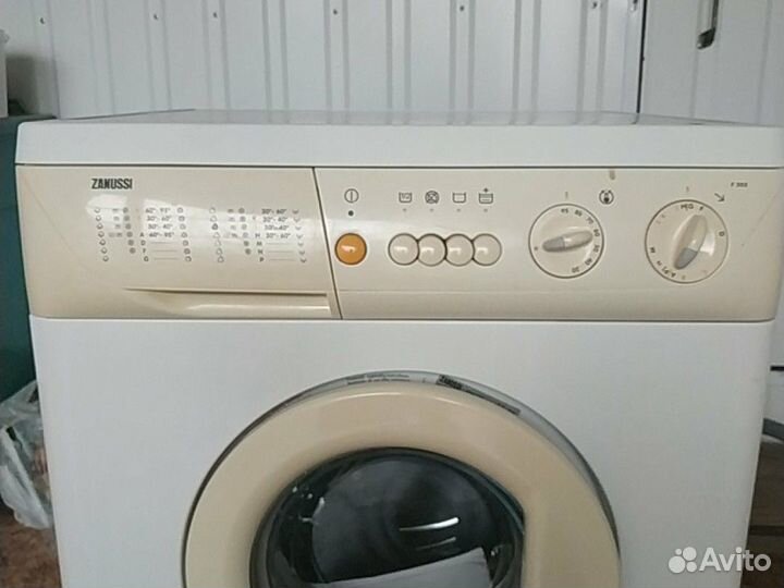 Стиральная машинка Занусси