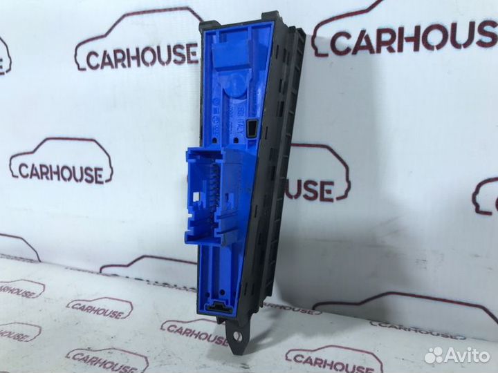 Блок кнопок Volkswagen Passat B7