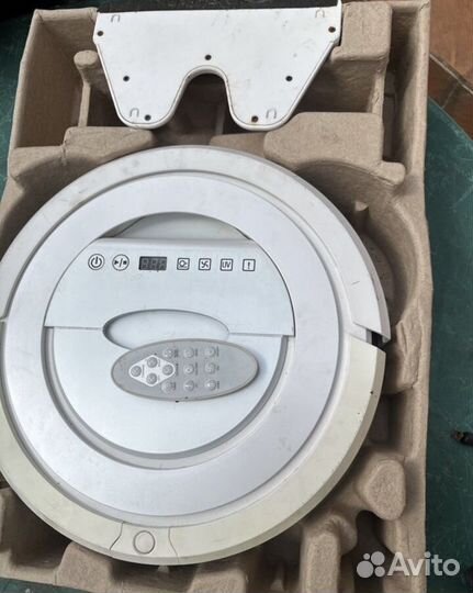Робот пылесос