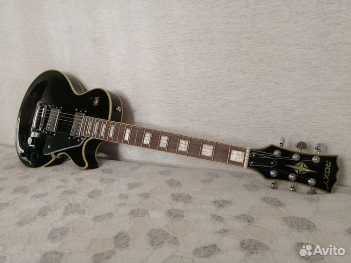 Электрогитара Roxy les paul