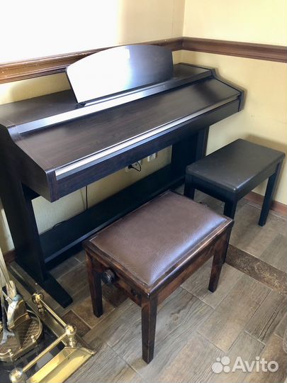 Электропианино Yamaha Clavinova-920