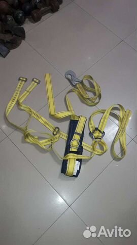 Страховочная привязь