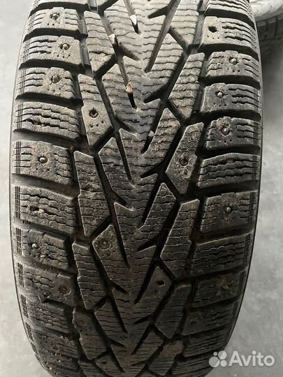 Nokian Tyres Hakkapeliitta 7 215/65 R16