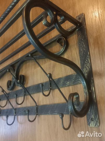 Вешалка кованая
