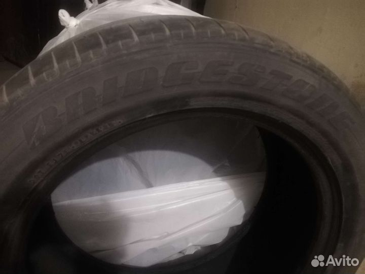 Bridgestone Dueler H/T 265/50 R20 107V