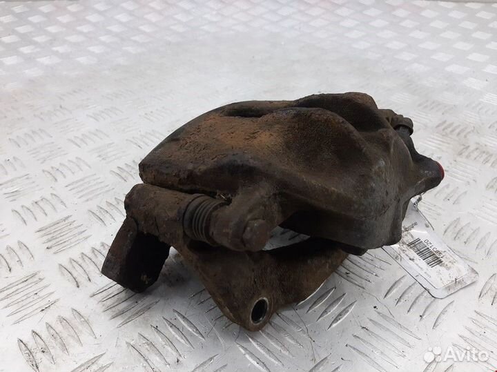 Суппорт передний правый Renault Scenic 1999