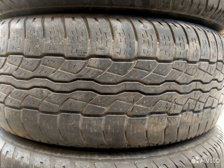 Bridgestone Dueler H/T 687 235/60 R16
