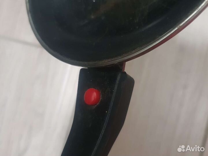 Сковорода со сьемной ручкой