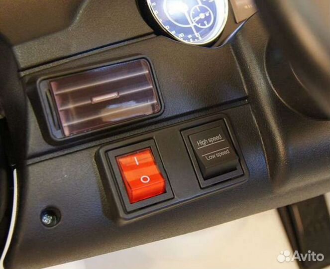 Двухместный электромобиль Mercedes-Benz