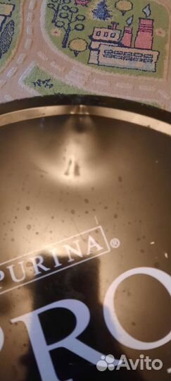 Бак от (для) собачьего корма