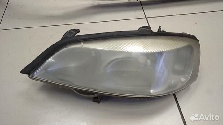 Фара левая Opel Zafira
