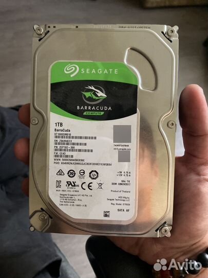 Жесткий диск hdd 1 тб