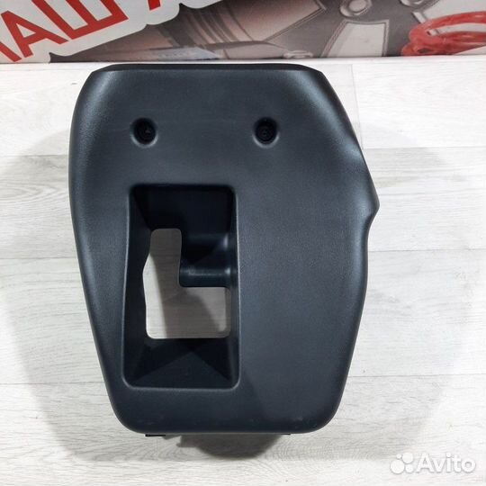 Кожух рулевой колонки LADA Xray хэтчбек 2017