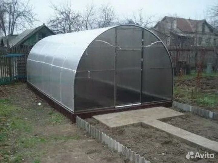 Теплица крепкая