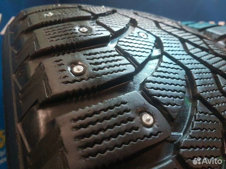 Bridgestone Blizzak Spike-01 255/55 R18