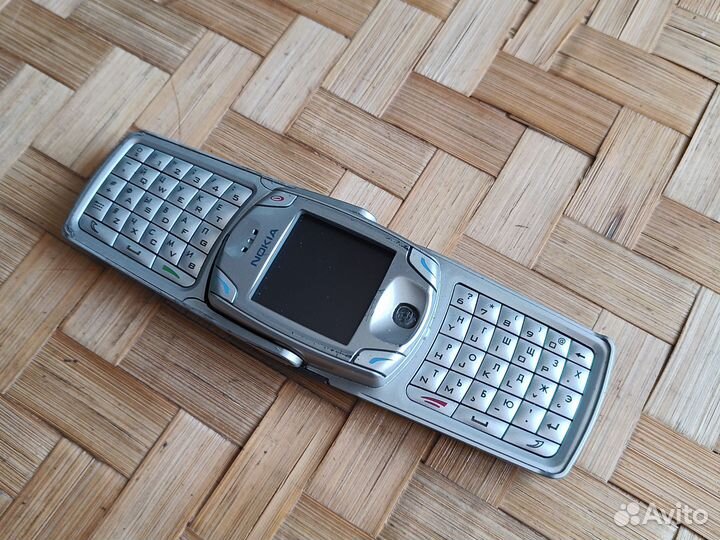 Nokia 6822