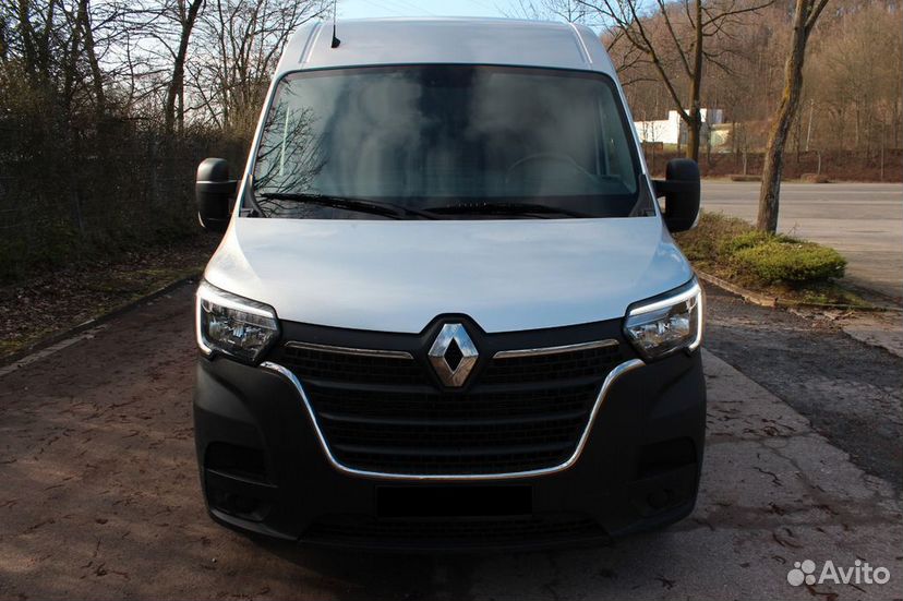 Renault Master цельнометаллический, 2022