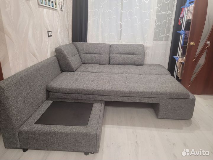 Угловой диван