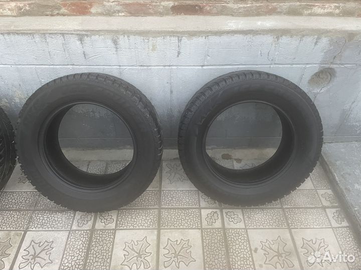 Bridgestone Ice Cruiser 7000 195/65 R15 T