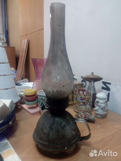 Лампа керосиновая