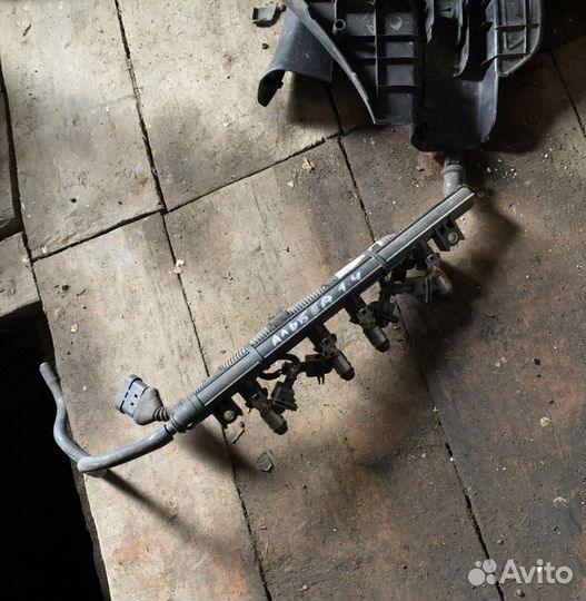 Топливная рейка рампа Fiat Albea 2002-2012