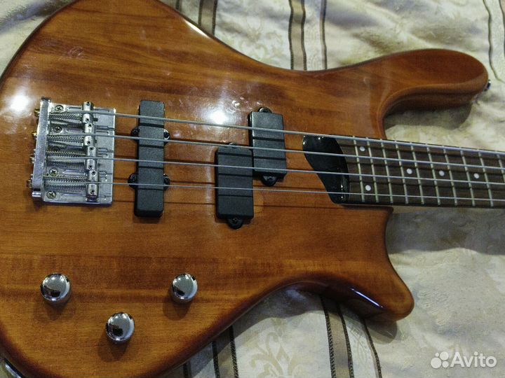 Бас гитара Washburn T-14 Taurus