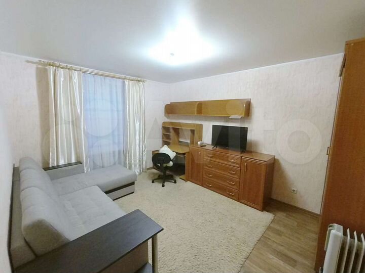 2-к. квартира, 55 м², 4/10 эт.