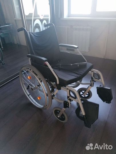 Инвалидная коляска новая