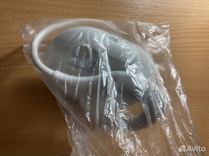 Лампа настольная новая