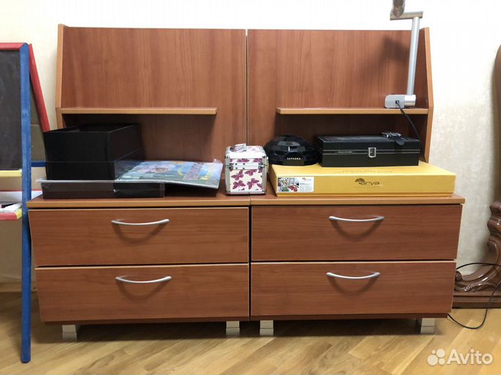 Тумба прикроватная