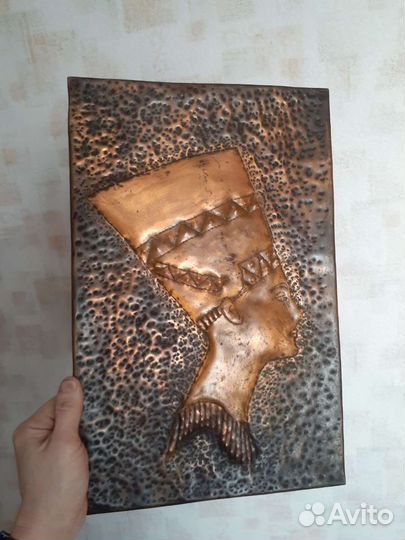 Панно чеканка нифертити медь