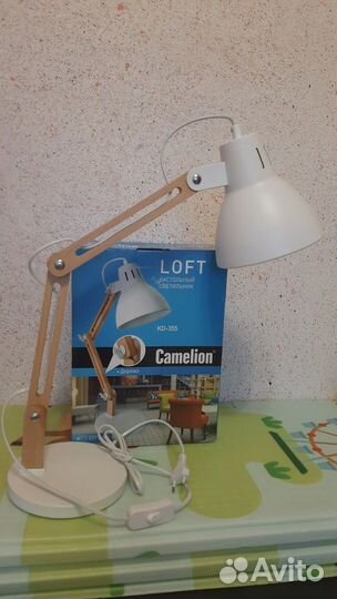 Лампа настольная новая