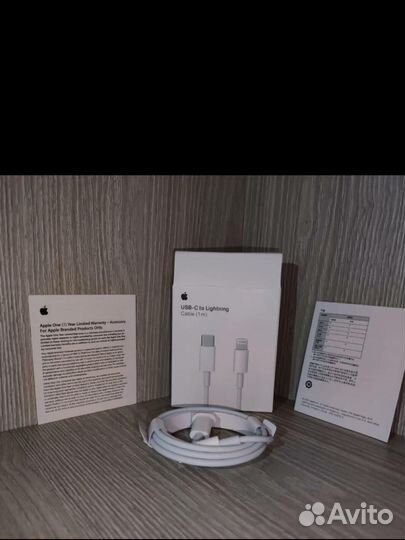 Зарядное устройство для iPhone 100 оригиналь