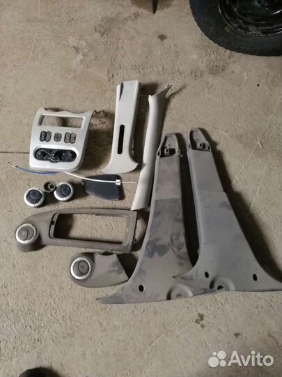 Детали салона logan