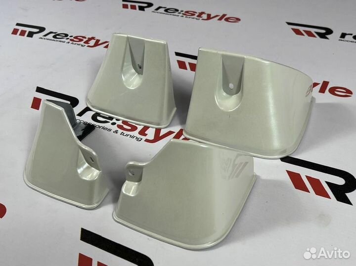 Брызговики Toyota Corolla Axio 161 N2044