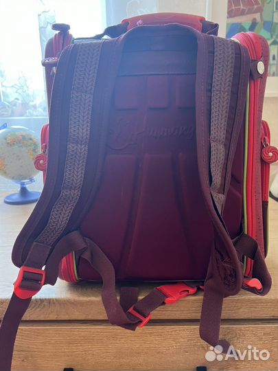 Рюкзак школьный