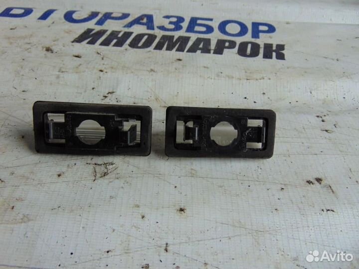 Подсветка номера Nissan Tiida 1 C11 2004-2014