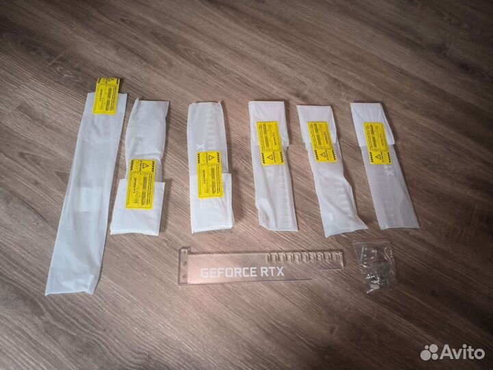 Держатель для видеокарты