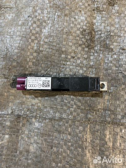 Усилитель антенны верхний левый Audi A6 C7 4G