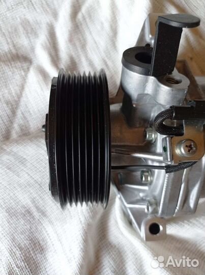 Компрессор кондиционера Nissan Juke и тд