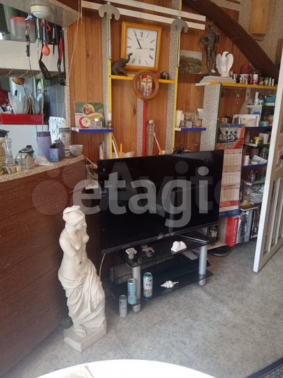 2-к. квартира, 55 м², 2/4 эт.