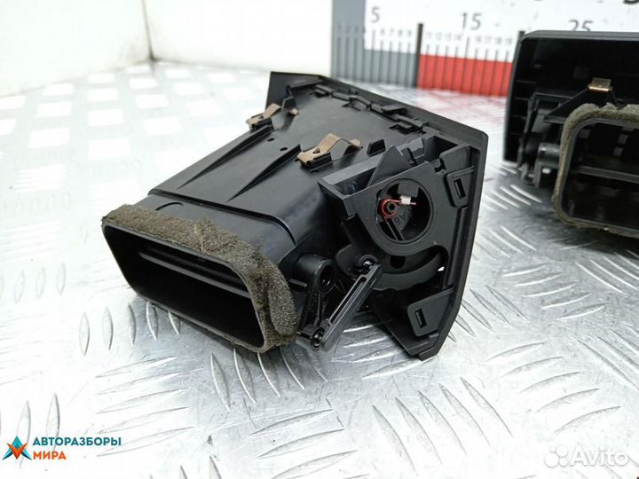 Дефлектор обдува салона BMW X3 E83 2004