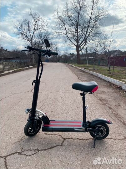 Электросамокат с сидушкой