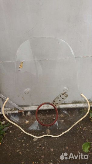 Ветровое стекло для мотоцикла