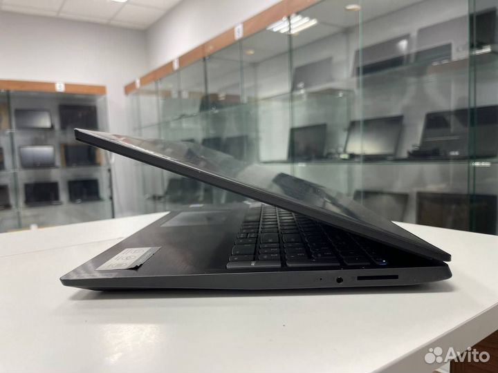 Ноутбук Lenovo (4 ядра/ 4gb/ SSD 256gb)